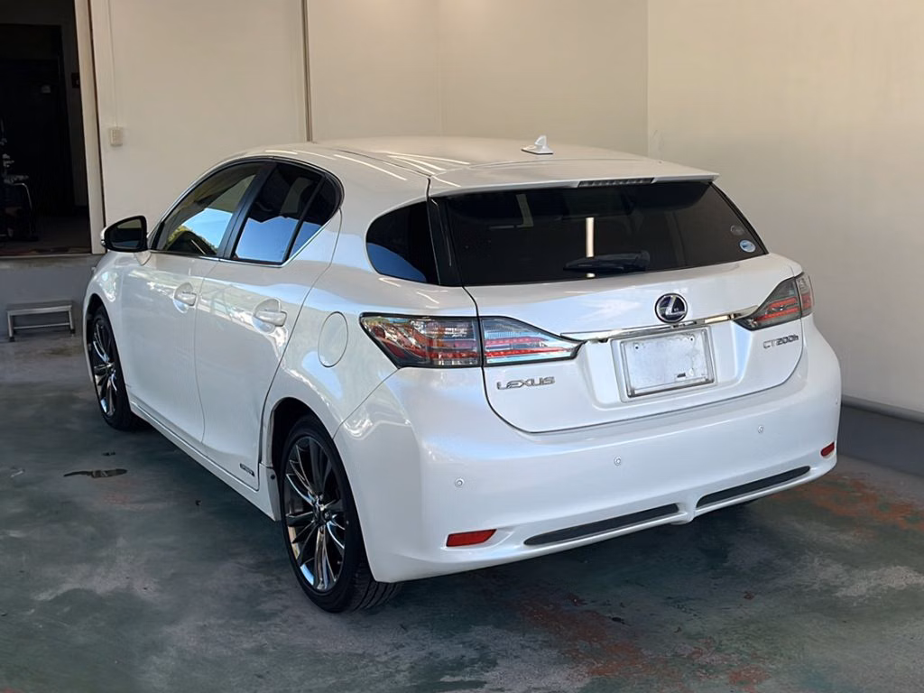 LEXUS CT200H