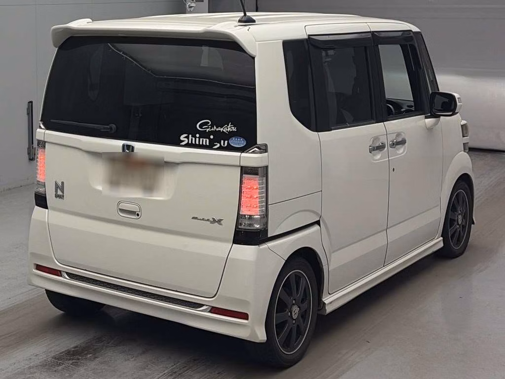 HONDA N-BOX