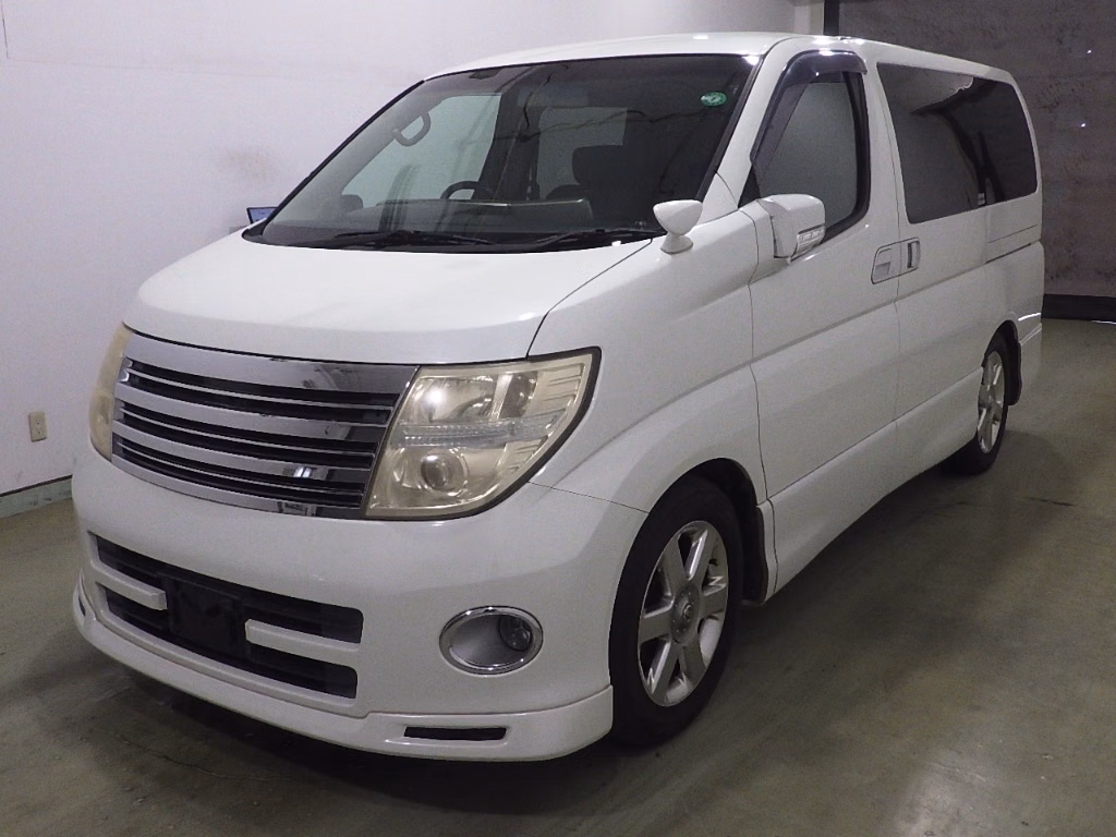 NISSAN ELGRAND