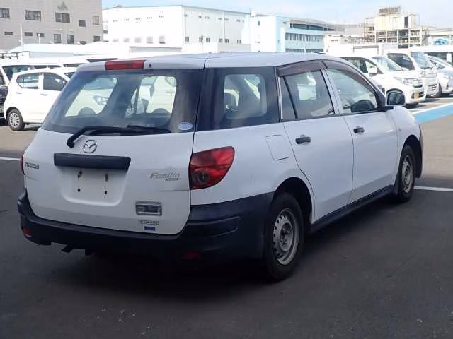 MAZDA FAMILIA
