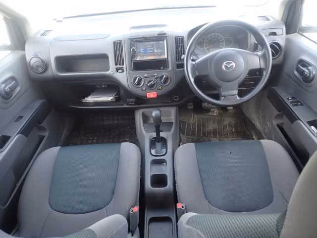 MAZDA FAMILIA