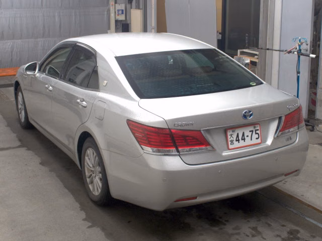 TOYOTA CROWN
