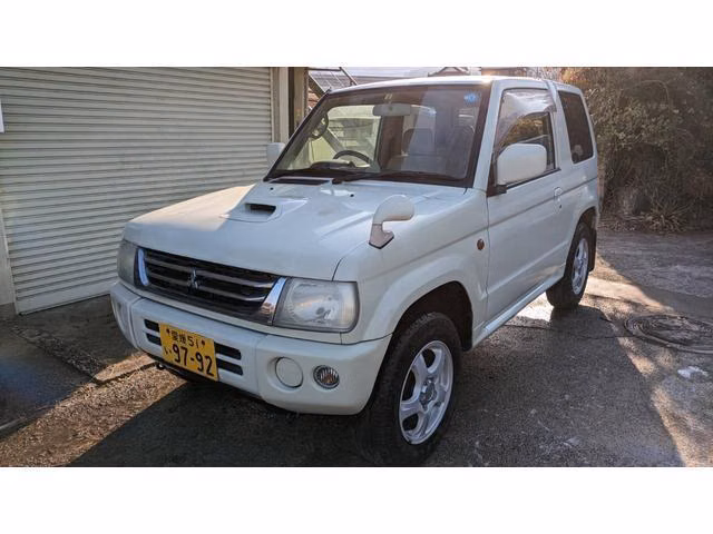 MITSUBISHI PAJERO MINI