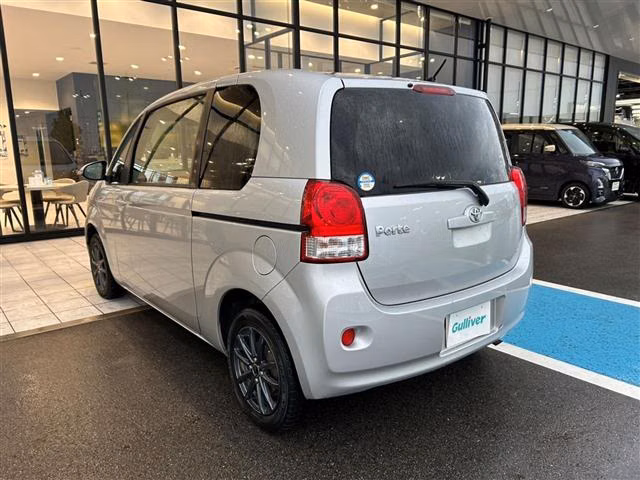 TOYOTA PORTE