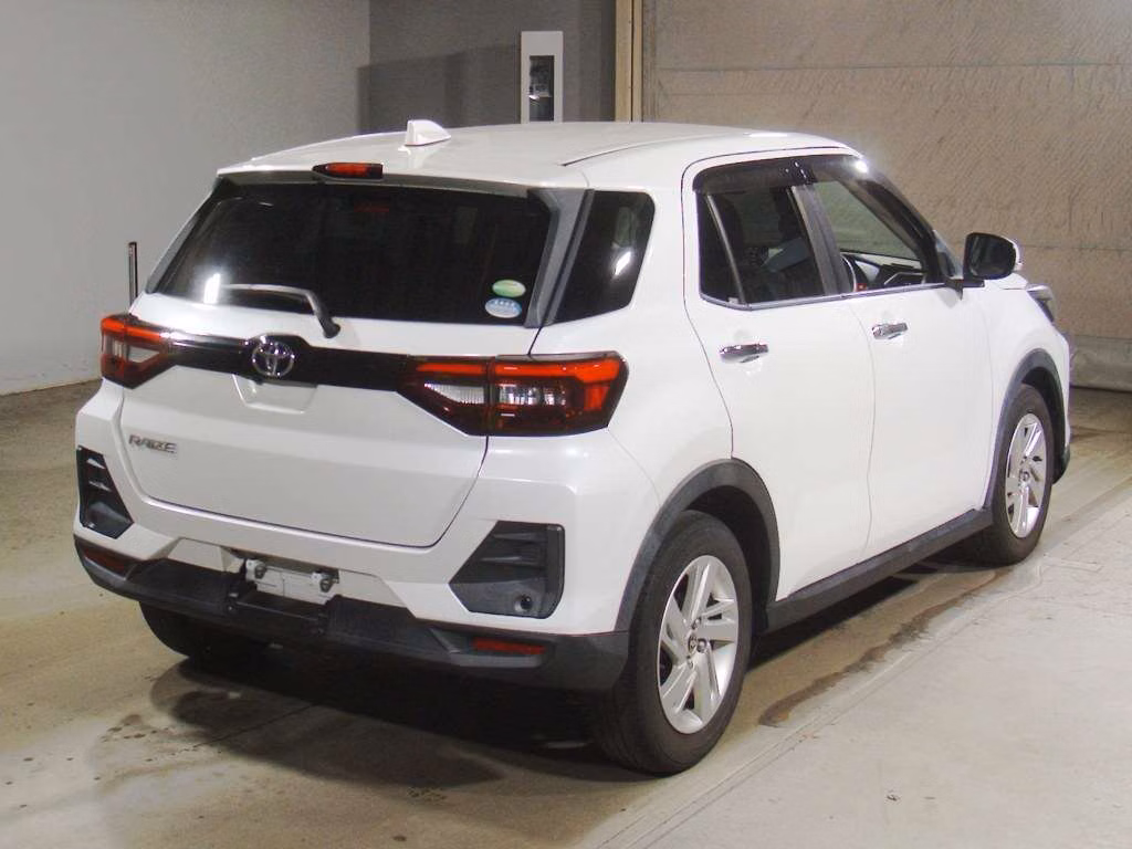 TOYOTA RAIZE