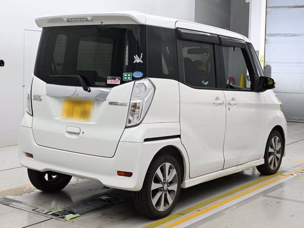 MITSUBISHI EK SPACE