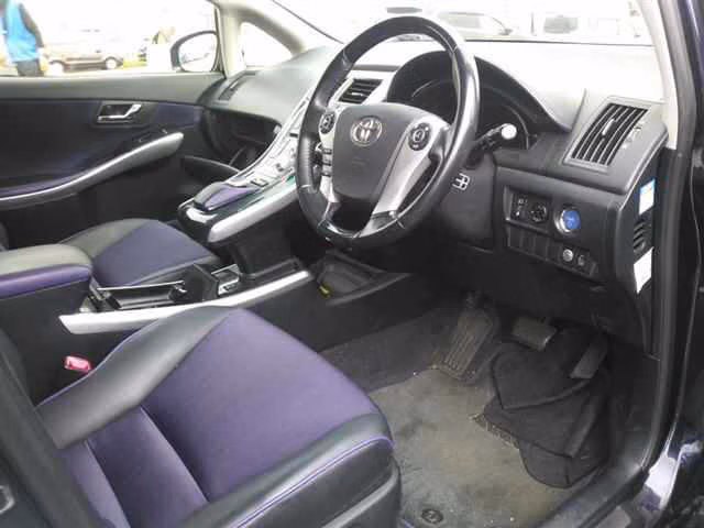 TOYOTA SAI