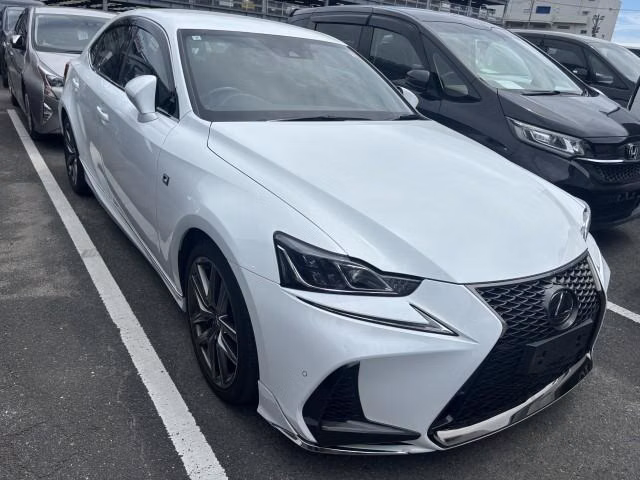 LEXUS IS300