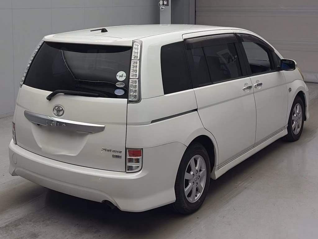 TOYOTA ISIS