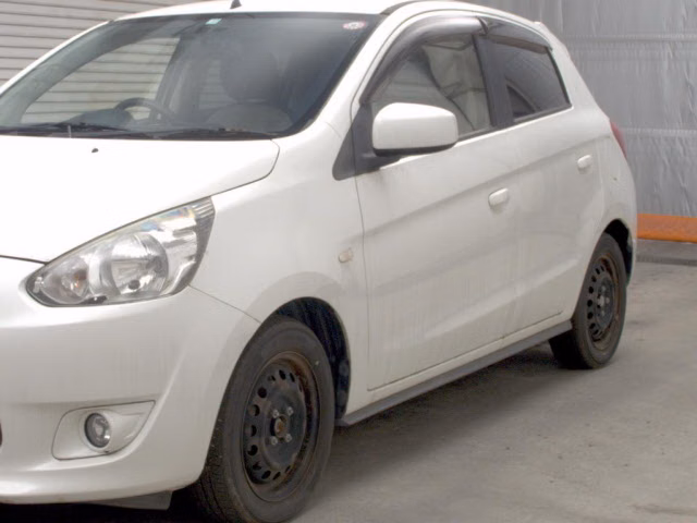 MITSUBISHI MIRAGE