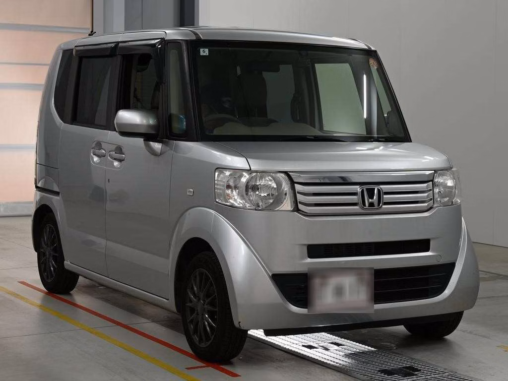 HONDA N-BOX