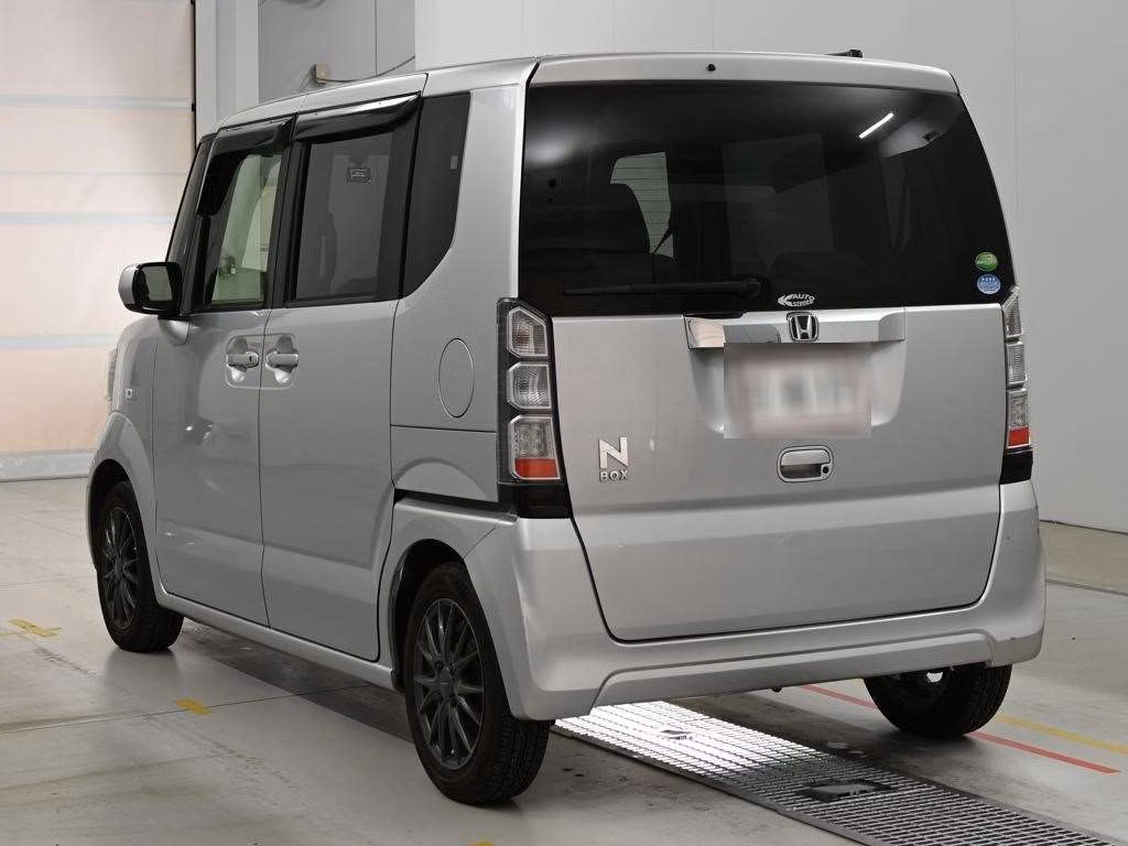 HONDA N-BOX