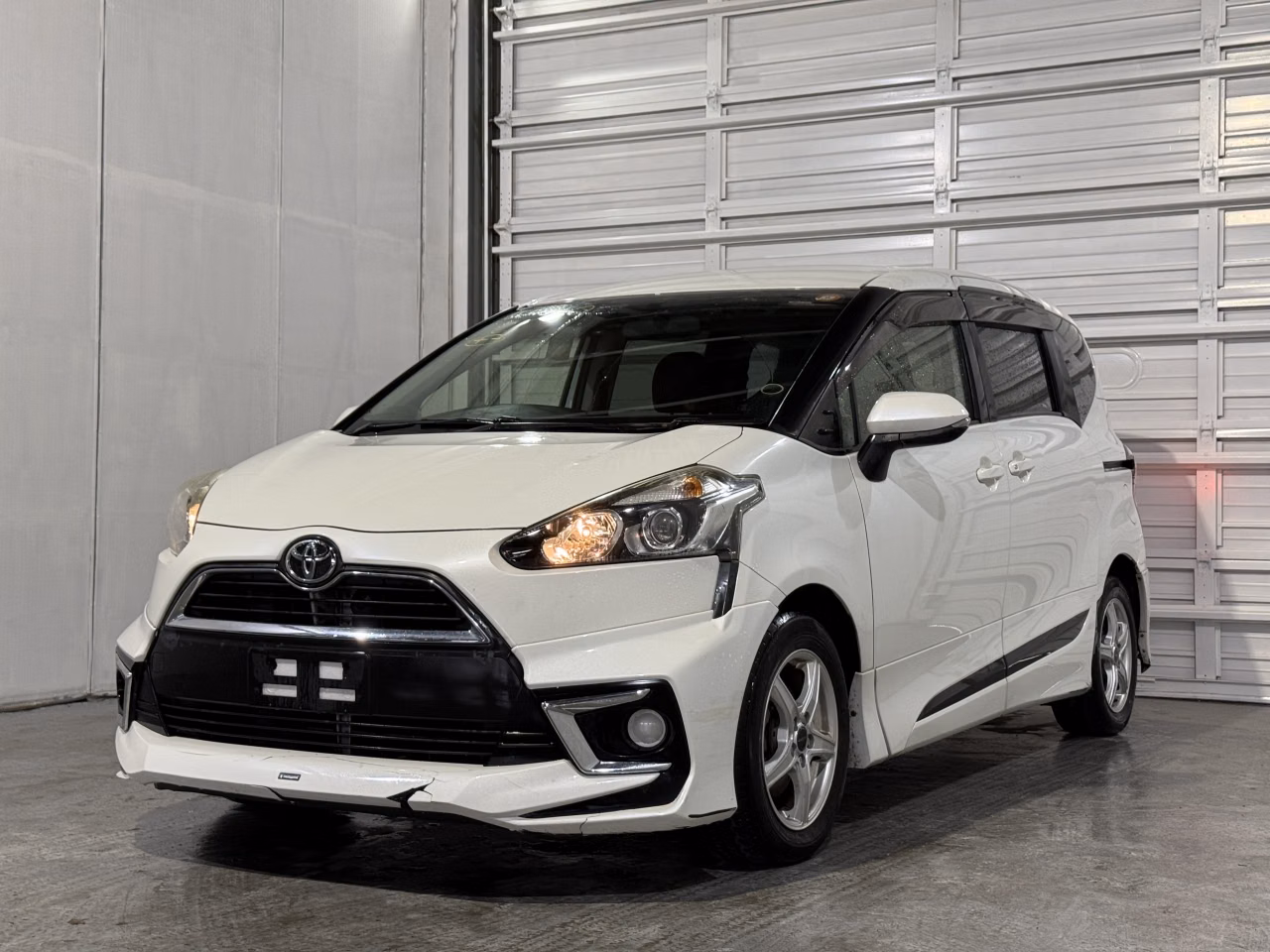 TOYOTA SIENTA
