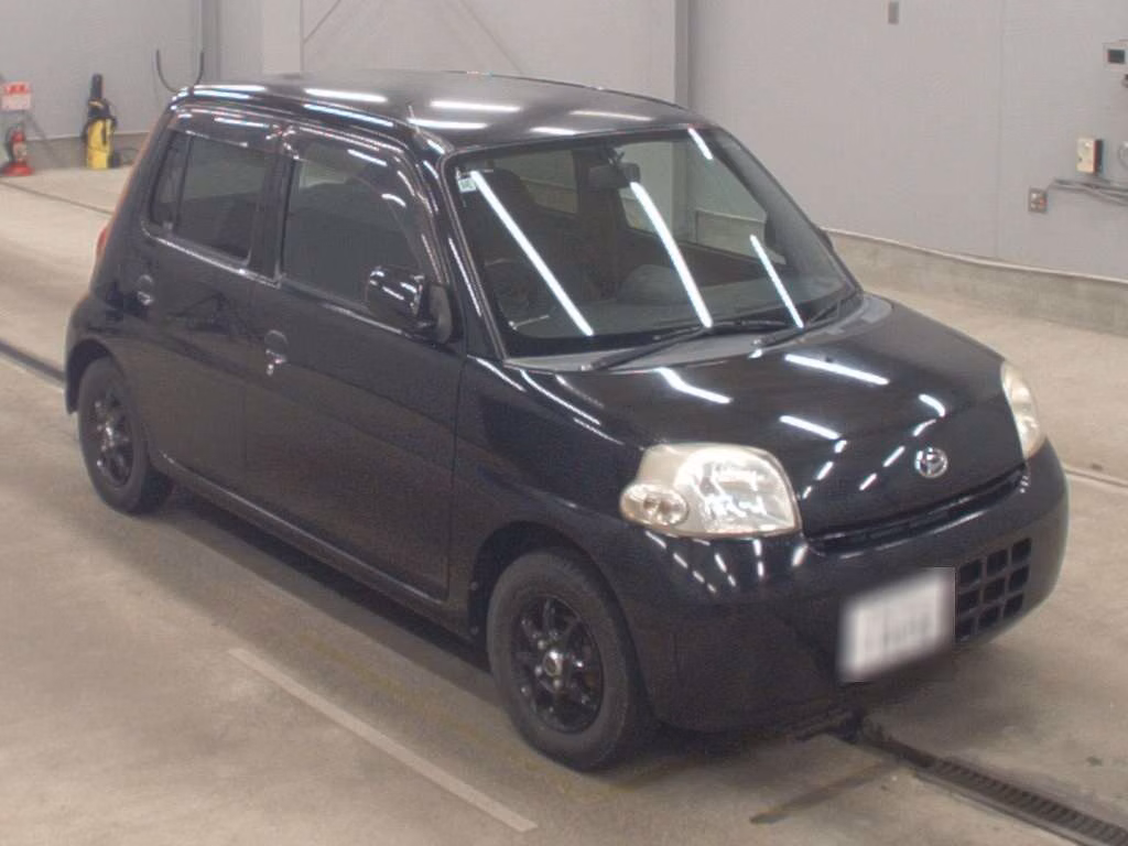 DAIHATSU ESSE