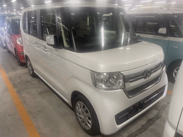HONDA N-BOX