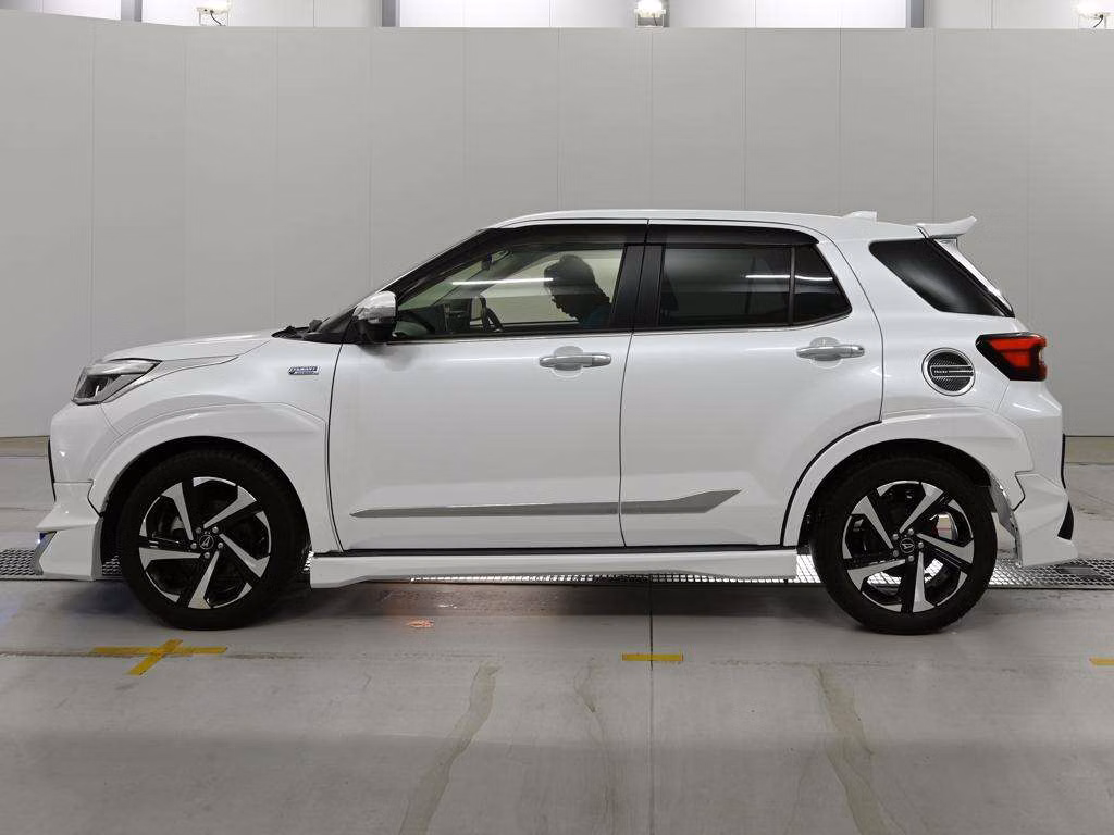 DAIHATSU ROCKY