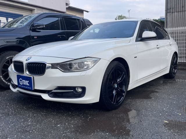 BMW 3-SERIES