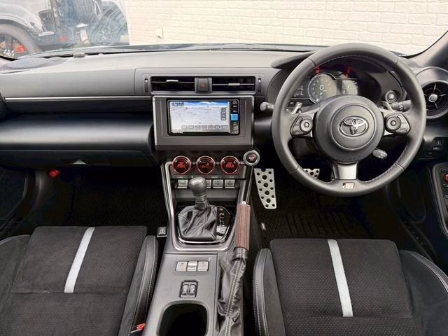 TOYOTA GR 86