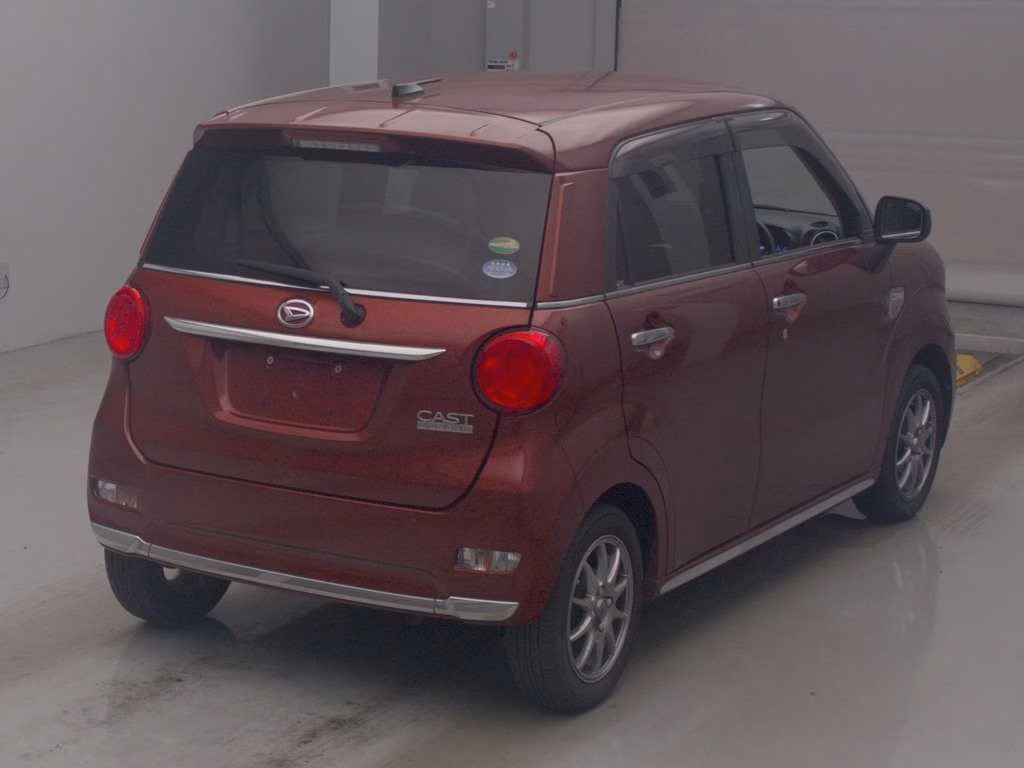 DAIHATSU CAST