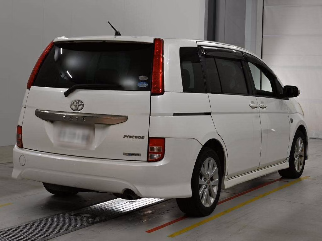 TOYOTA ISIS