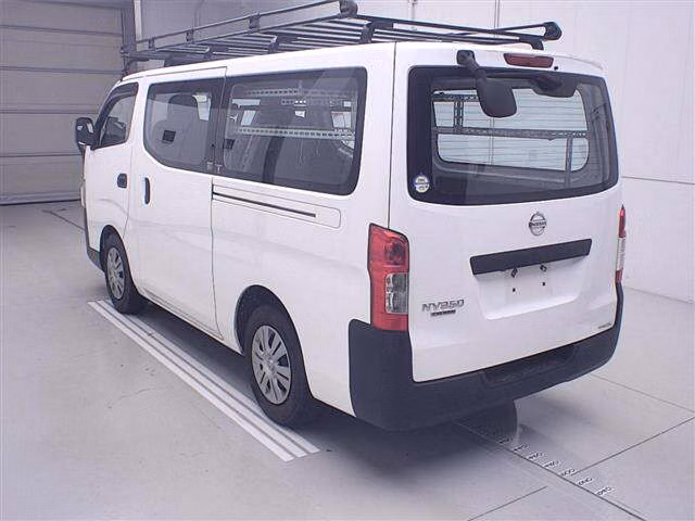 NISSAN NV350 CARAVAN