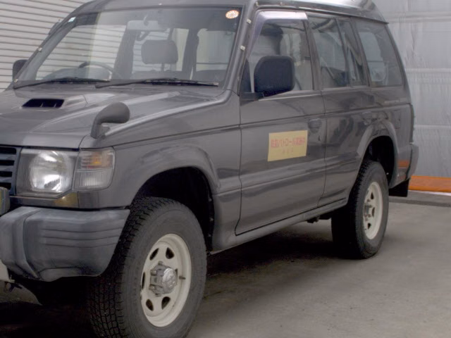 MITSUBISHI PAJERO