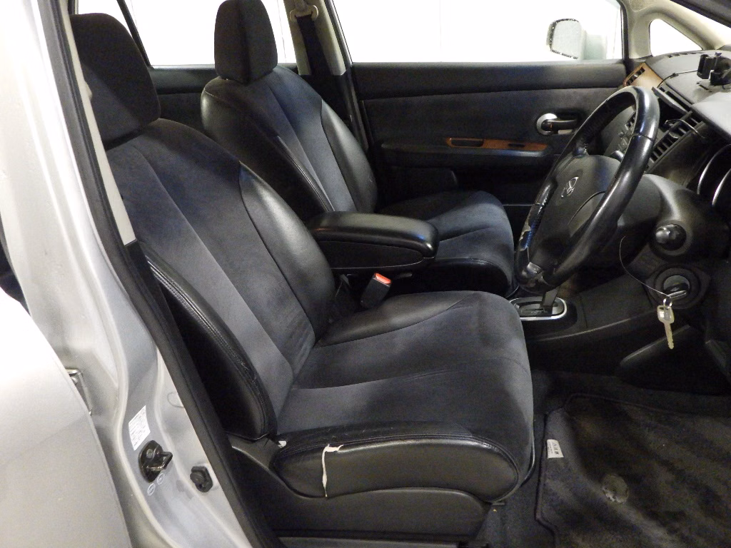 NISSAN TIIDA LATIO