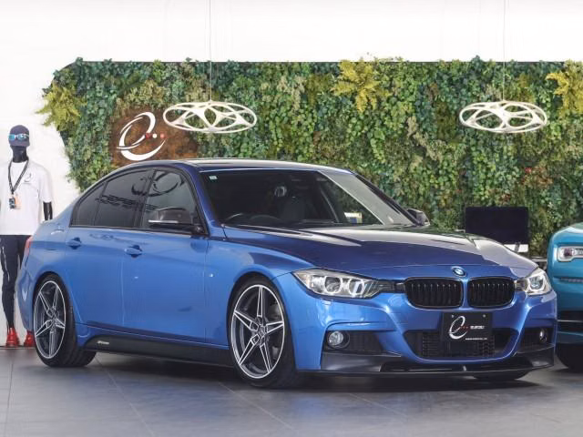 BMW 3-SERIES