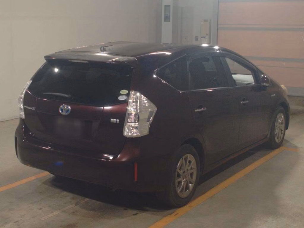 TOYOTA PRIUS ALPHA