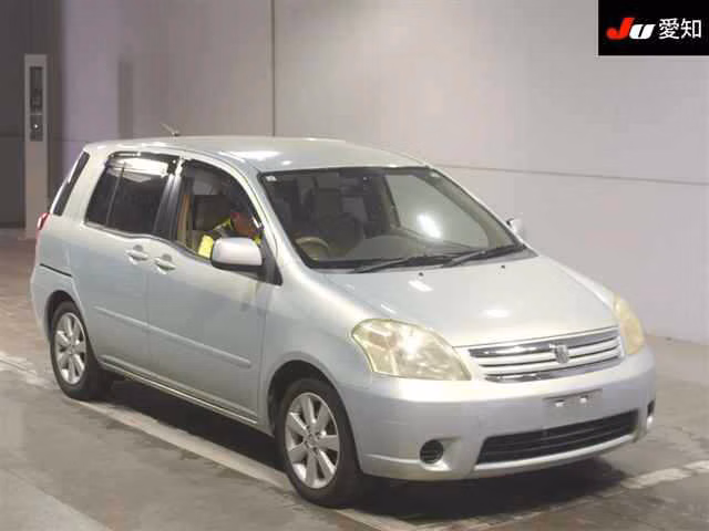 TOYOTA RAUM