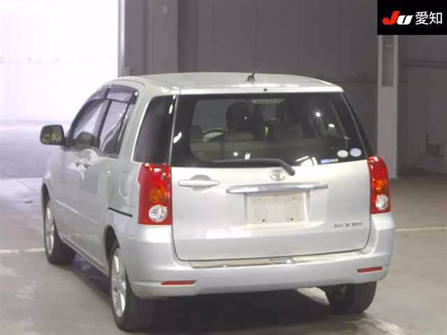 TOYOTA RAUM