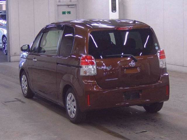 TOYOTA SPADE