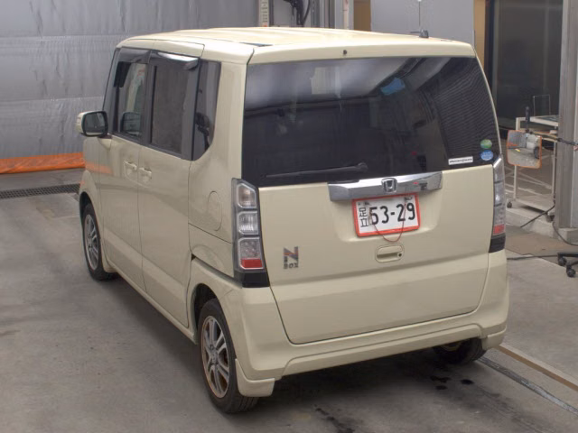 HONDA N-BOX