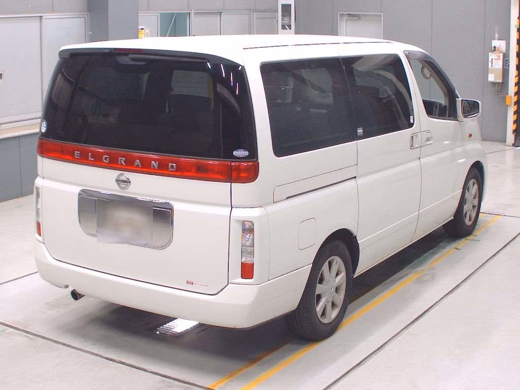 NISSAN ELGRAND