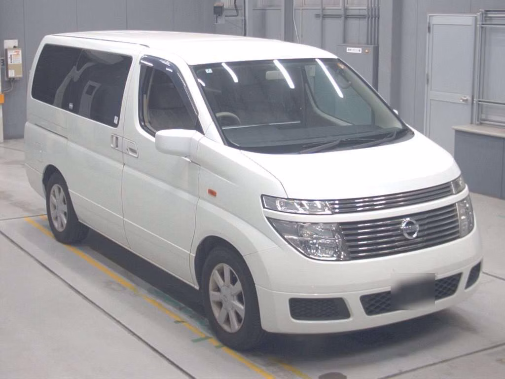 NISSAN ELGRAND