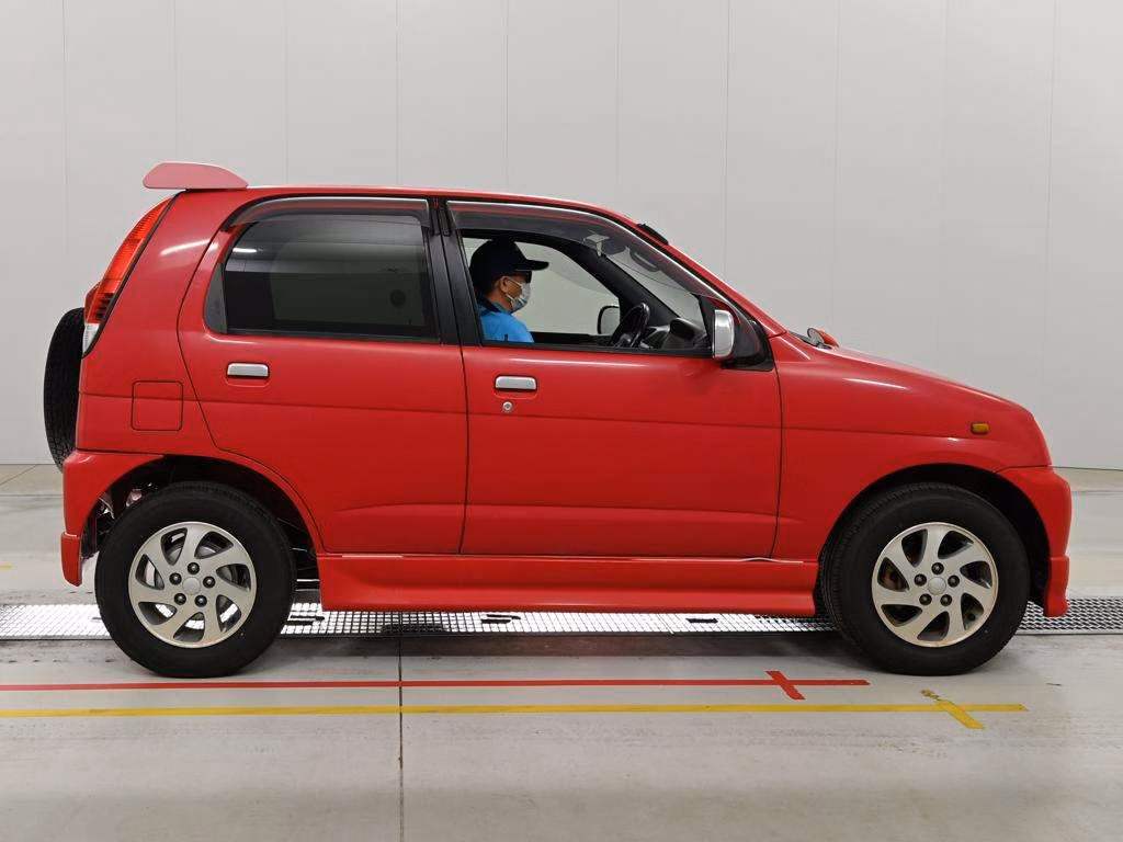 DAIHATSU TERIOS KID