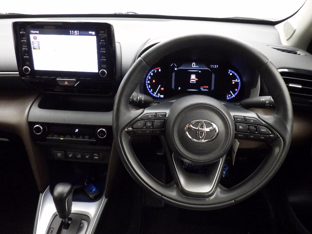 TOYOTA YARIS CROSS