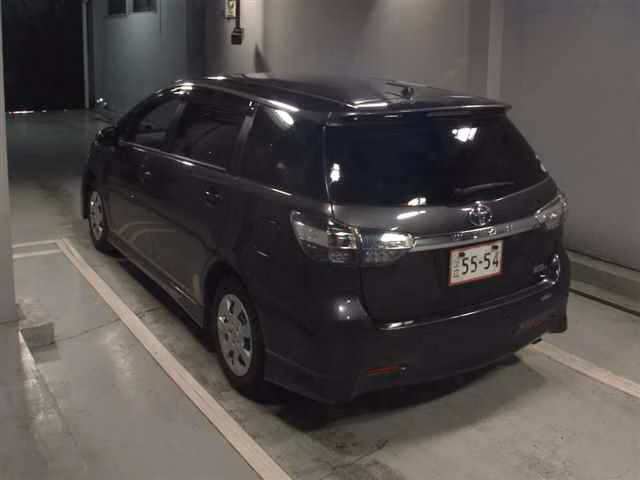 TOYOTA WISH