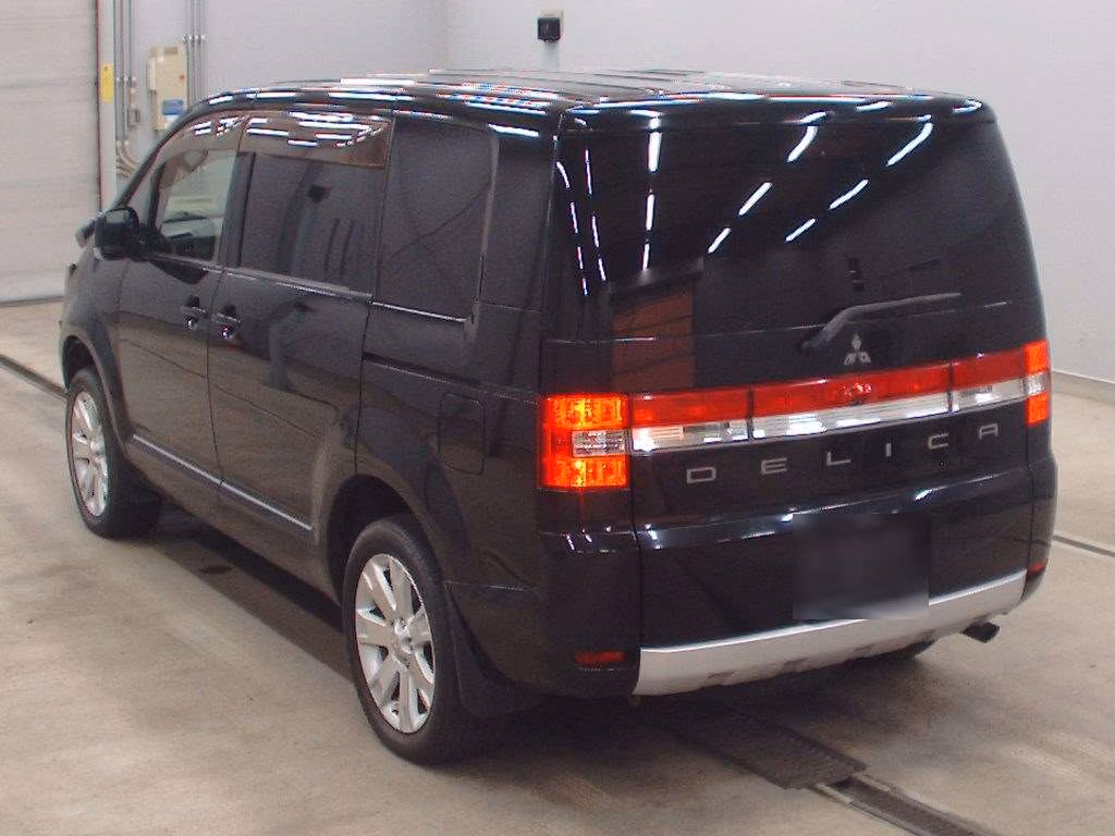 MITSUBISHI DELICA D:5