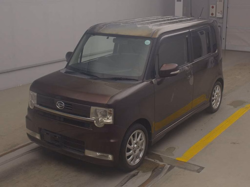 DAIHATSU MOVE CONTE