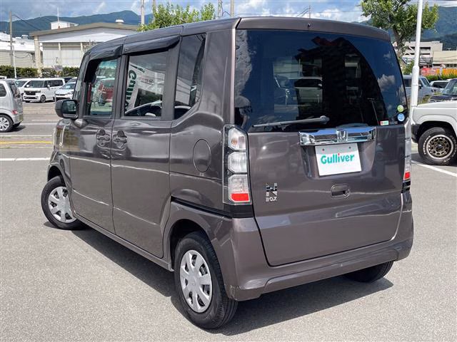 HONDA N-BOX