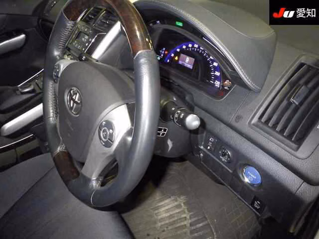 TOYOTA SAI