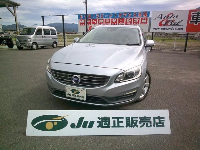 VOLVO V60