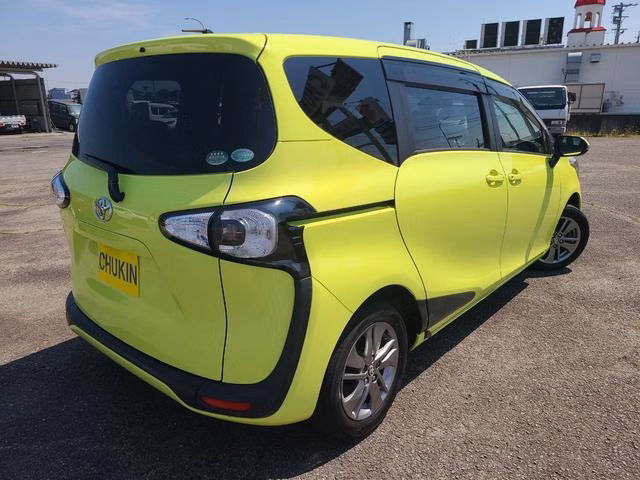 TOYOTA SIENTA