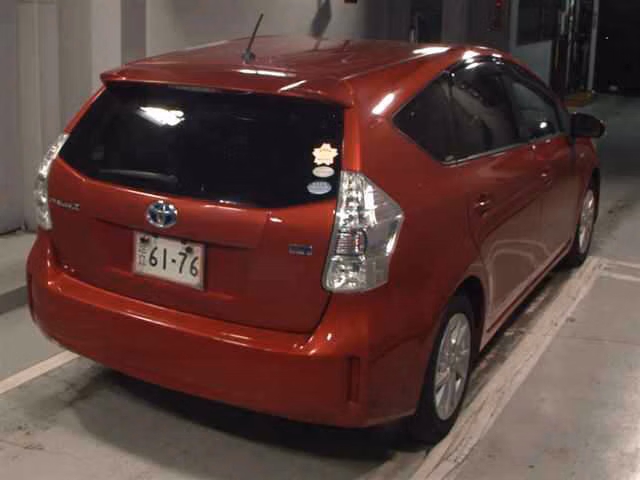 TOYOTA PRIUS ALPHA