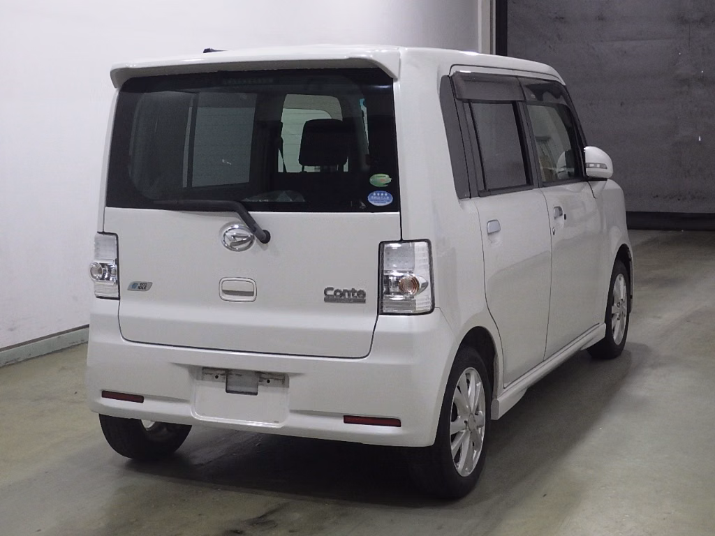 DAIHATSU MOVE CONTE