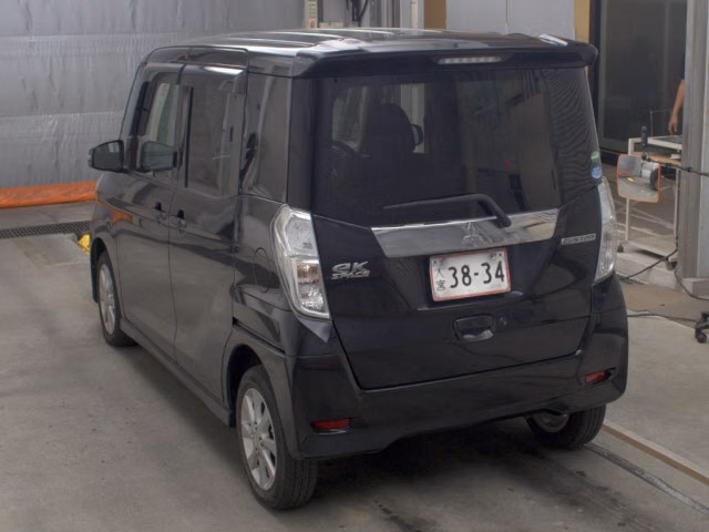 MITSUBISHI EK SPACE