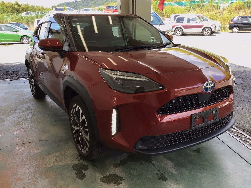 TOYOTA YARIS CROSS