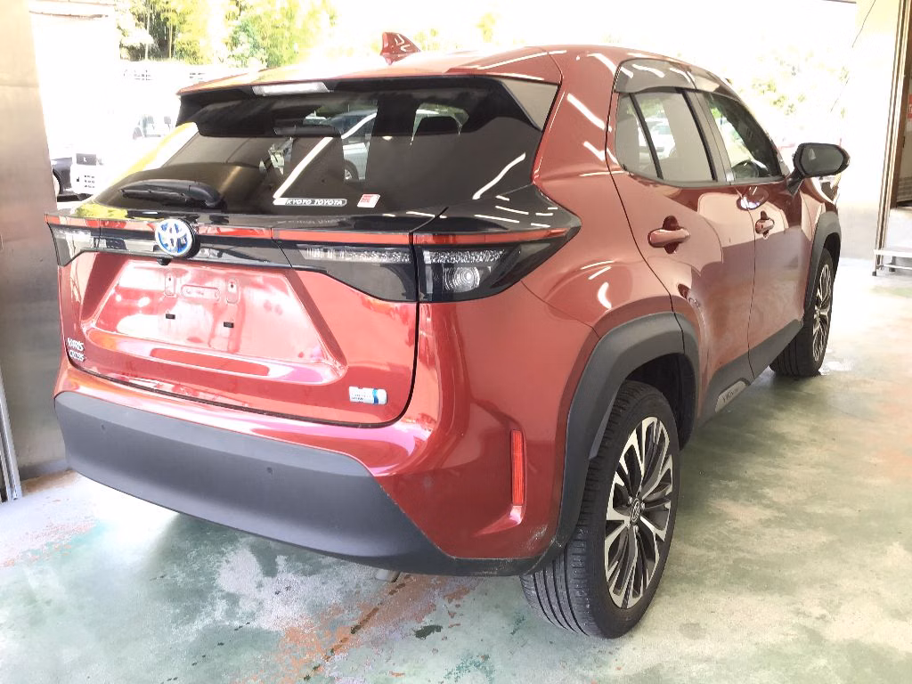 TOYOTA YARIS CROSS