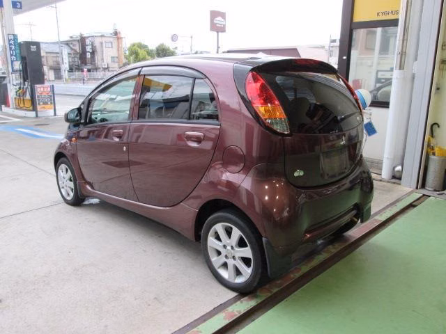 MITSUBISHI I